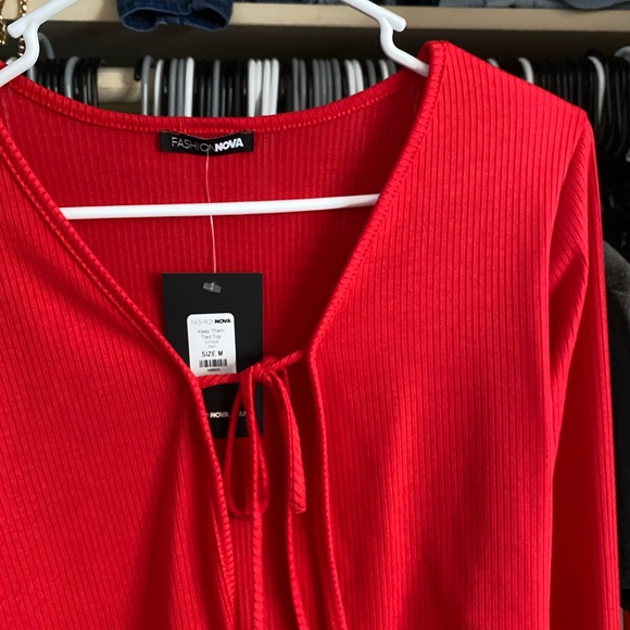 Fashion Nova “ keep them tied top “ - Picture 4 of 4